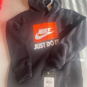 🚫SOLD ON FB🚫Nike Hoodie 4t
